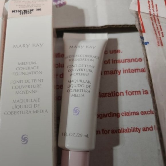 1 Mary Kay Medium Coverage BEIGE 302 Liquid Foundation 1 OZ PINK CAP - Picture 9 of 9